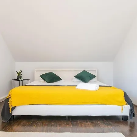 Villa Dom Na Zielonym Przedmiesciu Warsaw